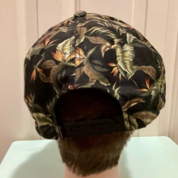 Billabong Floral Print Flat Brim Snapback Hat - Picture 4 of 7